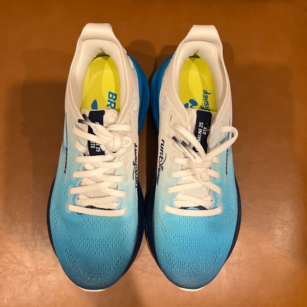 Brooks RunDisney Mickey Mouse Adrenaline GTS 25! - Picture 3 of 8